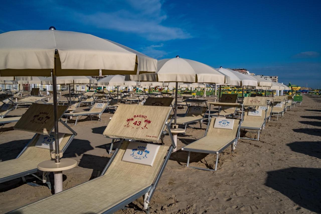 Hotel Villa Dei Fiori - Sul Mare Con Piscina Viserbella di Rimini Dış mekan fotoğraf