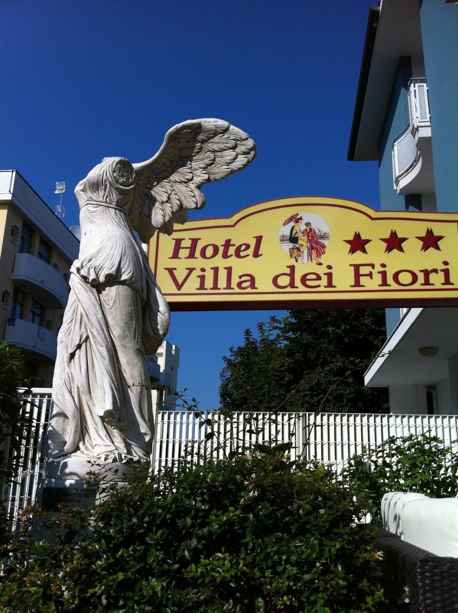 Hotel Villa Dei Fiori - Sul Mare Con Piscina Viserbella di Rimini Dış mekan fotoğraf