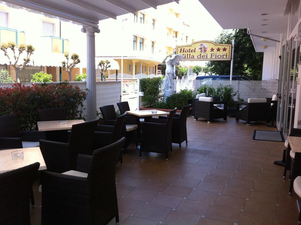 Hotel Villa Dei Fiori - Sul Mare Con Piscina Viserbella di Rimini Dış mekan fotoğraf